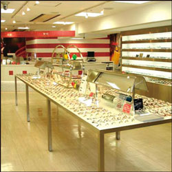Coolens 天神ソラリアステージビル店クーレンズ テンジンソラリアステージビルテン