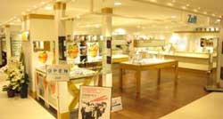 Zoff 横浜MORE'S店ゾフ ヨコハマモアーズテン