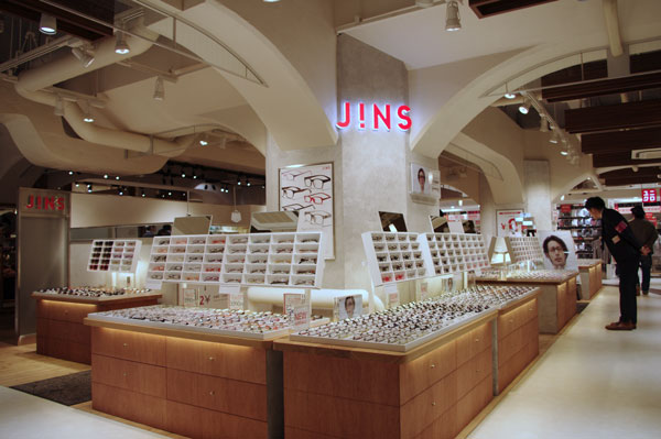 JINS（ジンズ）アトレ秋葉原1店 オープン直前レポート