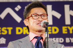 カズこと三浦知良氏、メガネ ベストドレッサー賞受賞「好きなメガネでも賞がもらえてうれしい」