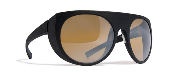 （写真3）MYKITA & Moncler Achille カラー：BLACK, MAIZE