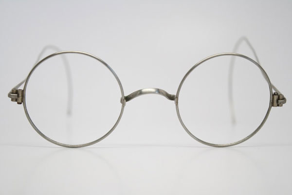 （写真3）Antique Windsor Eyeglasses。価格：128ドル（執筆時現在、約9,960円）