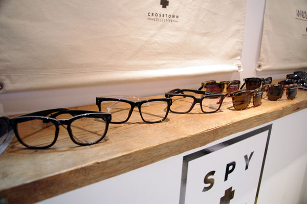 （写真20）SPY（スパイ）CROSSTOWN COLLECTION より。image by GLAFAS【クリックして拡大】