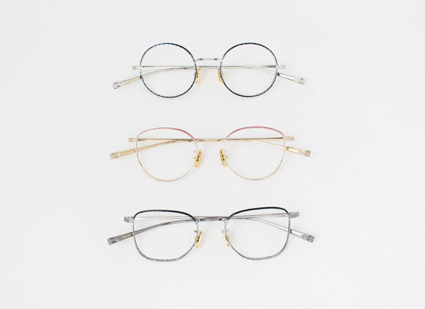 OG×OLIVERGOLDSMITH（オージー バイ オリバー ゴールドスミス） （上）Knitter 46 Col.022 価格：34,000円（税抜） （中）Actress Col.021 価格：34,000円（税抜） （下）Carpenter Col.020 価格：34,000円（税抜） ブランドが培ってきた美意識とノウハウを活かしつつモダンに昇華したデザインは、独創的かつファッショナブル。 image by The PARKSIDE ROOM