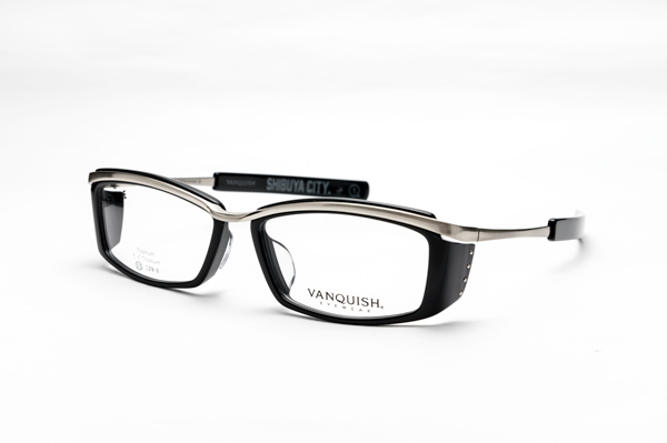 VANQUISH EYEWEAR（ヴァンキッシュ アイウェア）のバイカースタイルメガネに新作登場