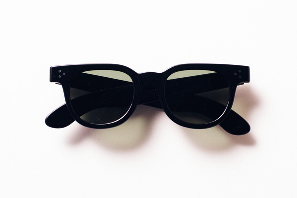 JULIUS TART OPTICAL（ジュリアス タート オプティカル） FDR 48 カラー：Black 価格：38,000円（税別）