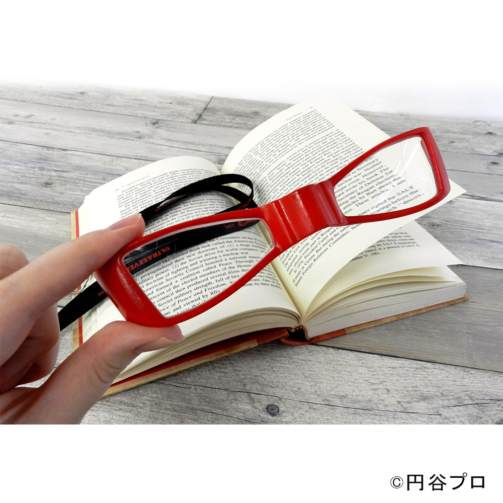 ウルトラアイをモチーフにした老眼鏡 ウルトラセブン ウルトラアイシニアグラス メガネトピックス Glafas グラファス メガネ サングラス総合情報サイト