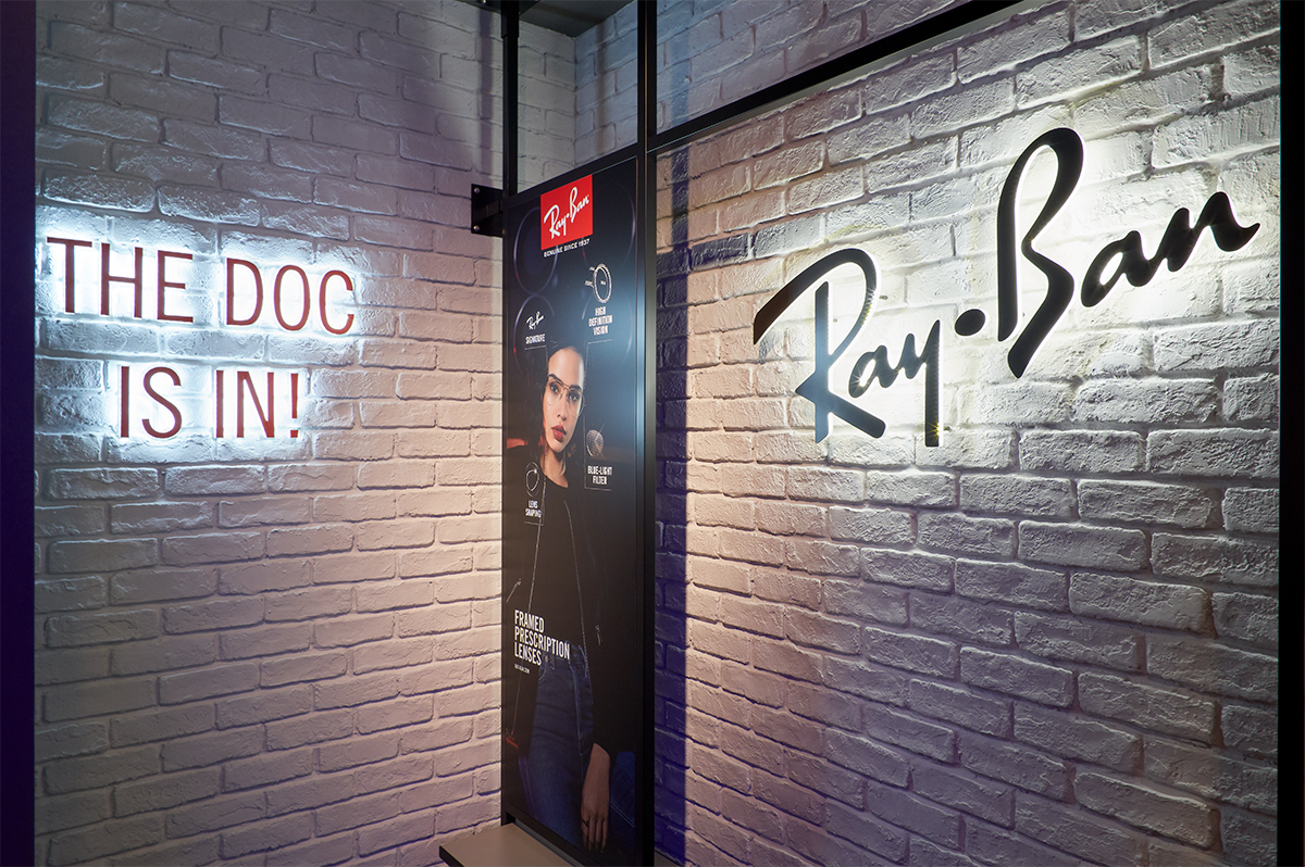 東京 渋谷に誕生したray Ban レイバン 日本初の直営店 Ray Ban Store Shibuya に行ってみた メガネ店最新情報 Glafas グラファス メガネ サングラス総合情報サイト