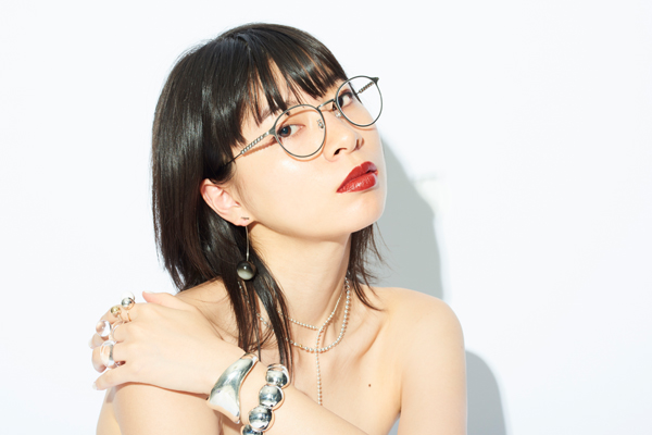 Zoff×LOVE BY e.m. eyewear collection ZO192022_15E1 着用イメージ・その1