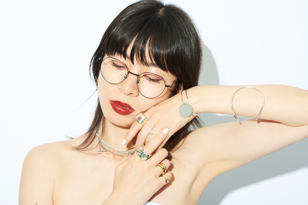 Zoff×LOVE BY e.m. eyewear collection ZO192023_14F1 着用イメージ・その2