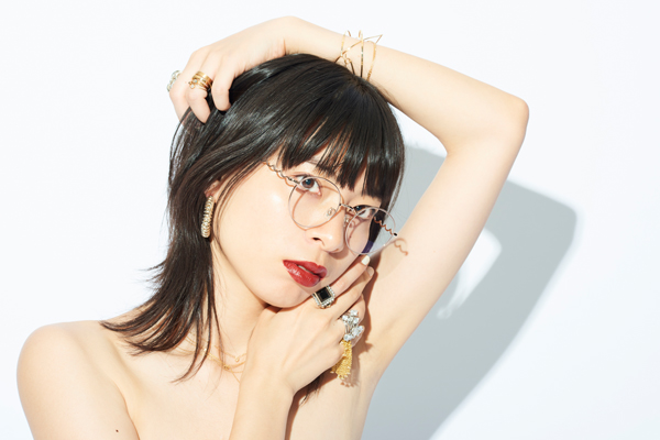 Zoff×LOVE BY e.m. eyewear collection ZO192021_21E1 着用イメージ・その1