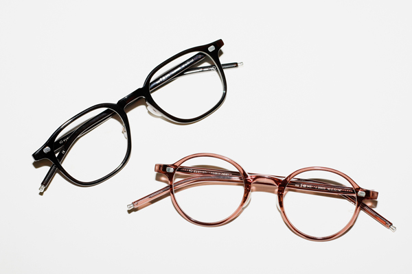 （上）10 eyevan for Continuer No.7 – III (47) カラー：2003S 価格：58,000円（税別） （下）10 eyevan for Continuer No.5 – III (43) カラー：2002S 価格：58,000円（税別） ※いずれもコンティニュエ別注カラー