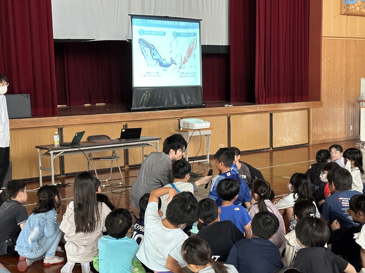 メガネのZoff出張授業　兵庫県西宮市立深津小学校で「目の健康」に関する授業を実施