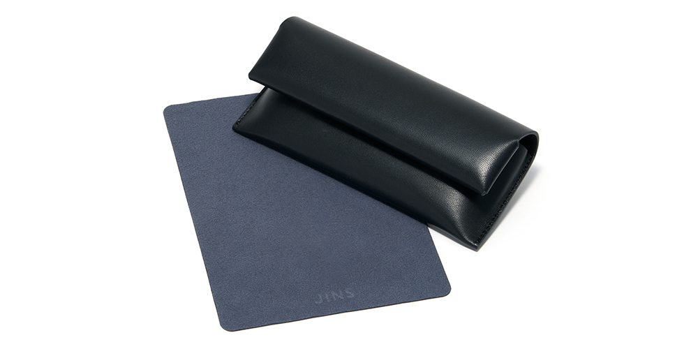 JINS(ジンズ) GINZA Limited Edition オリジナルケースとオリジナルセリート(メガネ拭き) JINS(ジンズ) GINZA Limited Edition オリジナルケースとオリジナルセリート(メガネ拭き)