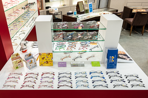 子ども用メガネフレームのサイズやデザインが豊富